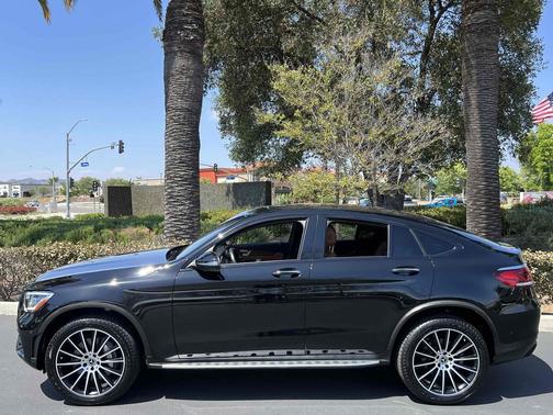 Black 2022 Mercedes-Benz GLC 300 4MATIC Coupe