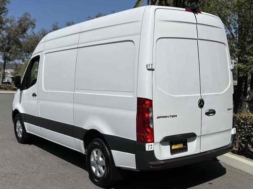 2022 Mercedes-Benz Sprinter 1500 Standard Roof I4