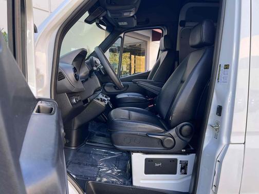 2022 Mercedes-Benz Sprinter 1500 Standard Roof I4