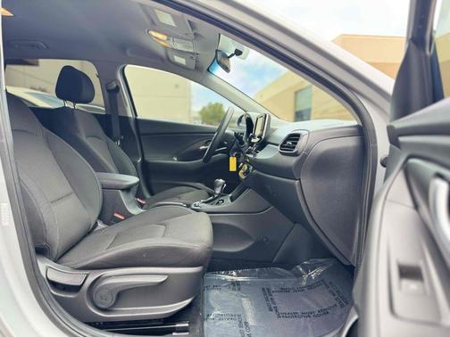Stellar Silver 2020 Hyundai Elantra GT Base