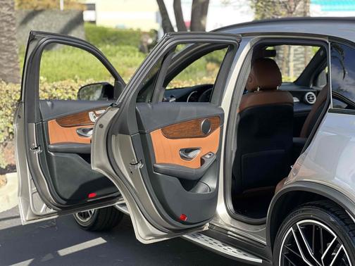 MANUFAKTUR Selenite Grey Magno 2022 Mercedes-Benz AMG GLC 43 4MATIC