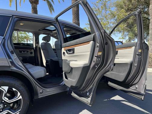 Modern Steel Metallic 2018 Honda CR-V Touring