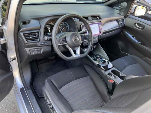 2022 Nissan Leaf SV PLUS 62 kWh