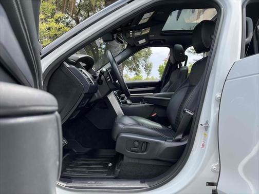2022 Land Rover Discovery P360 S R-Dynamic