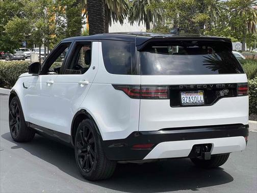 2022 Land Rover Discovery P360 S R-Dynamic