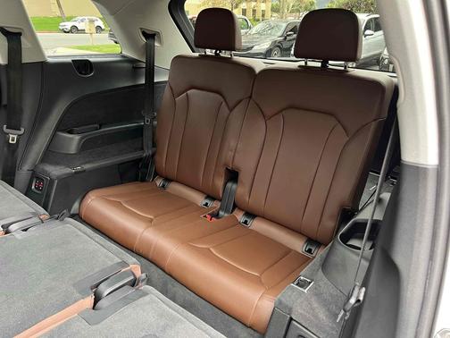 2019 Audi Q7 45 Premium Plus