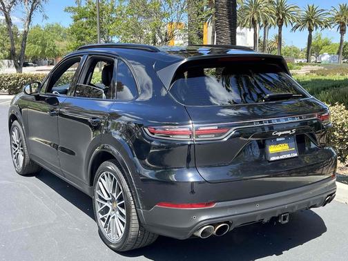 Black 2019 Porsche Cayenne S