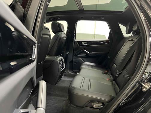 Black 2019 Porsche Cayenne S
