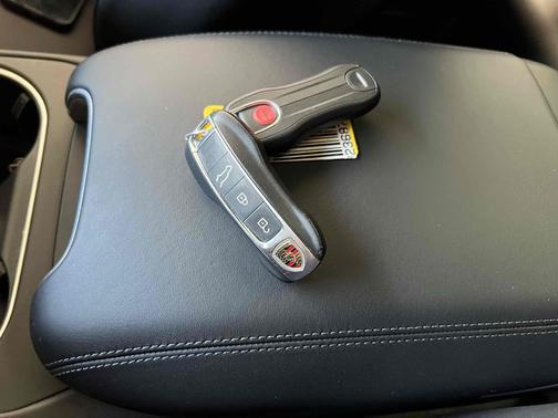 Black 2019 Porsche Cayenne S