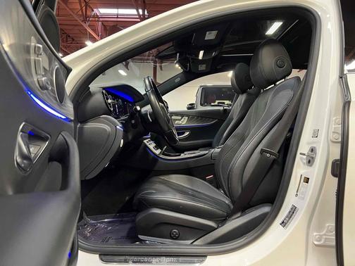 2021 Mercedes-Benz E-Class RWD Sedan - NAVI - PRICED TO SELL