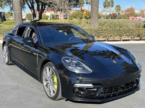 2019 Porsche Panamera Turbo S Executive