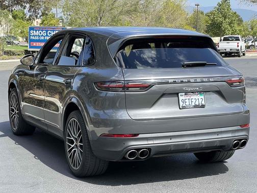 Palladium Metallic 2019 Porsche Cayenne S