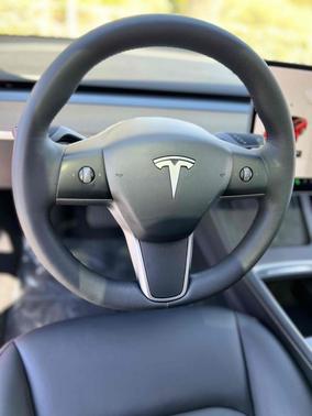 2022 Tesla Model 3 Standard Range