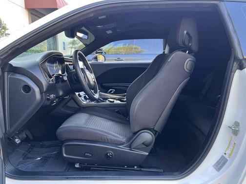 White Knuckle Clearcoat 2017 Dodge Challenger R/T