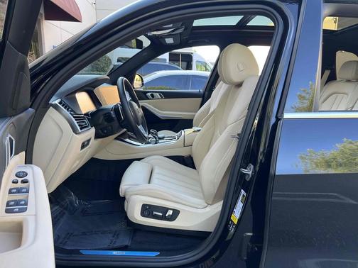 Black Sapphire Metallic 2019 BMW X5 xDrive40i