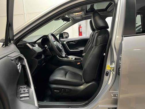 2021 Toyota RAV4 Limited