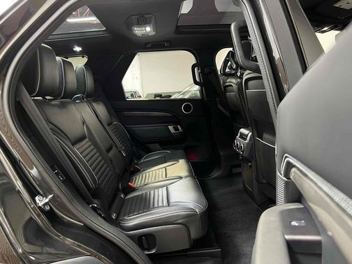 Santorini Black Metallic 2020 Land Rover Discovery HSE LUXURY
