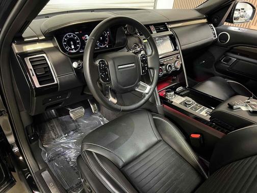 Santorini Black Metallic 2020 Land Rover Discovery HSE LUXURY