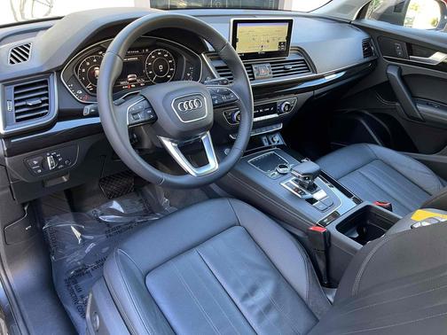 2020 Audi Q5 Premium Plus 55 TFSI e quattro S tronic