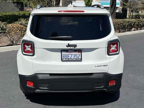 Alpine White 2017 Jeep Renegade Limited