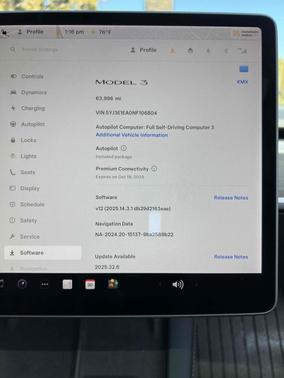2022 Tesla Model 3 Standard Range