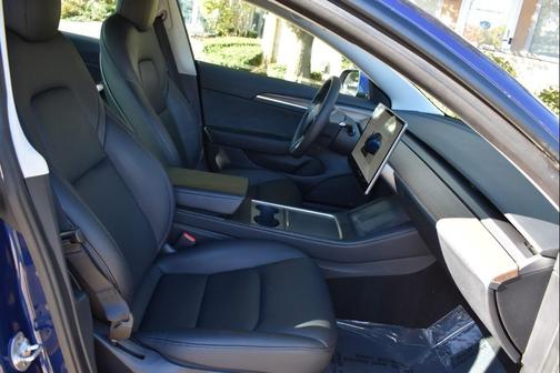 2022 Tesla Model 3 Standard Range