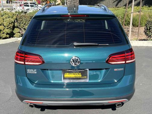 2019 Volkswagen Golf Alltrack TSI S
