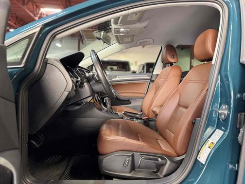 2019 Volkswagen Golf Alltrack TSI S