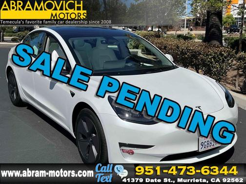 Pearl White Multi-Coat 2023 Tesla Model 3 Standard Range