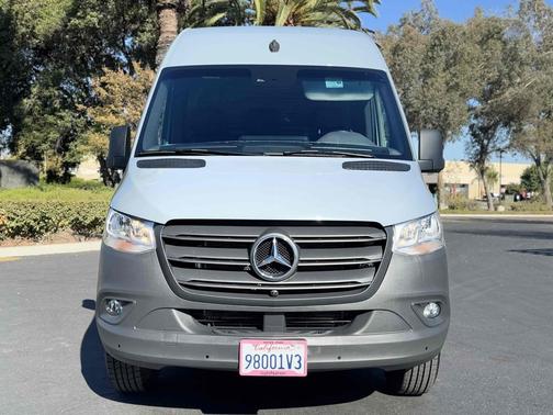2023 Mercedes-Benz Sprinter 2500 Standard Roof