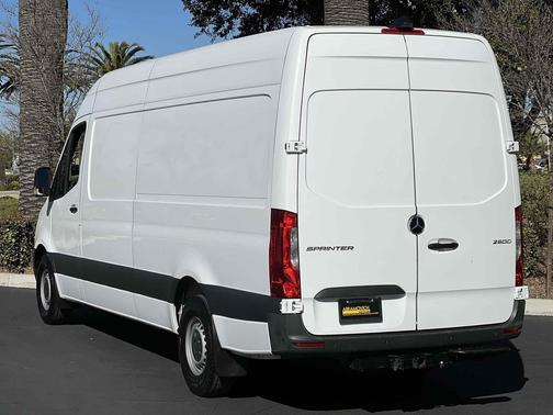 2022 Mercedes-Benz Sprinter 2500 High Roof