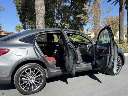 2021 Mercedes-Benz GLC 300 4MATIC Coupe