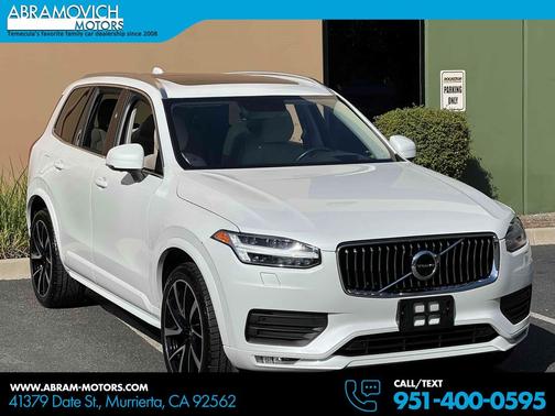 Ice White 2022 Volvo XC90 T6 Momentum