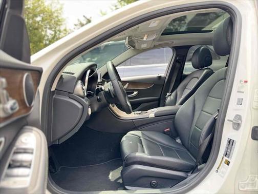 2019 Mercedes-Benz C-Class Sedan - PANORAMA SUNROOF - BLIND SPOT ASSIST