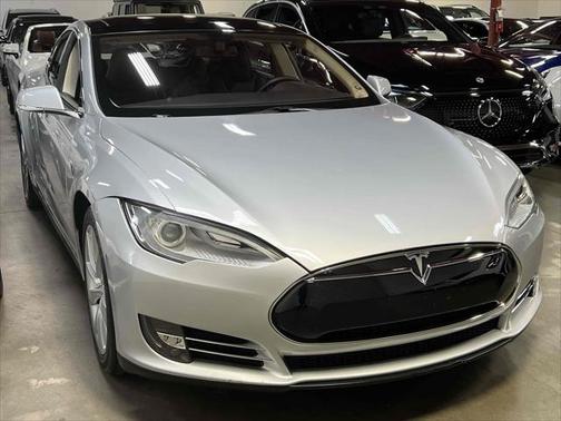 2013 Tesla Model S - GOOD CONDITION - PRICED TO SELL