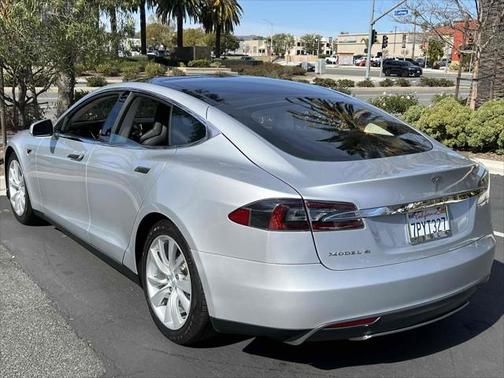 2013 Tesla Model S - GOOD CONDITION - PRICED TO SELL