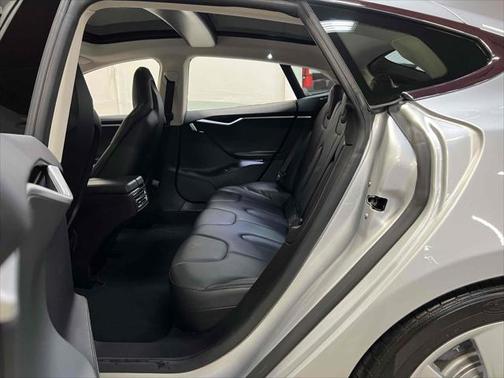 2013 Tesla Model S - GOOD CONDITION - PRICED TO SELL