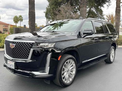 2023 Cadillac Escalade ESV Premium Luxury
