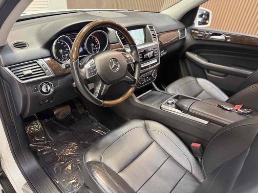 Polar White 2015 Mercedes-Benz M-Class SUV