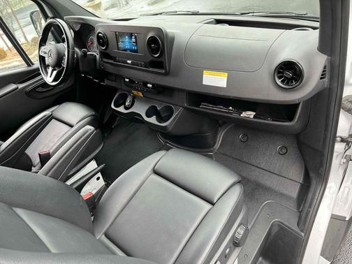 2022 Mercedes-Benz Sprinter 2500 High Roof