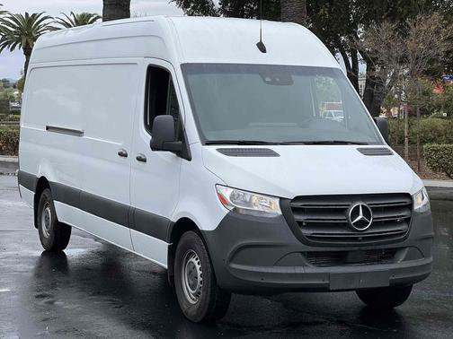 2022 Mercedes-Benz Sprinter 2500 High Roof