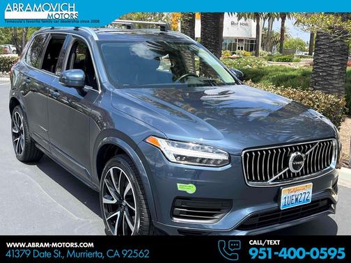 Denim Blue Metallic 2020 Volvo XC90 Hybrid T8 Momentum 7 Passenger