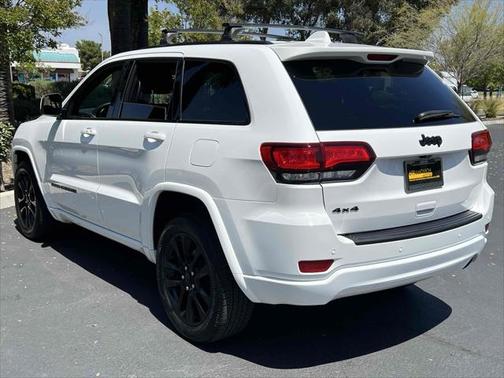 2020 Jeep Grand Cherokee Altitude