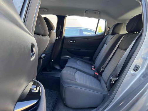2018 Nissan Leaf SV