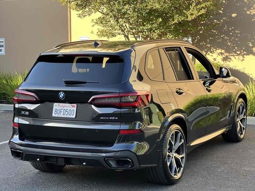 Black Sapphire Metallic 2021 BMW X5 PHEV xDrive45e