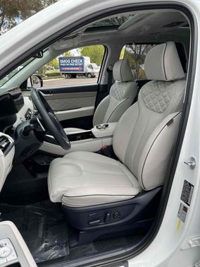 Hyper White 2022 Hyundai PALISADE Calligraphy