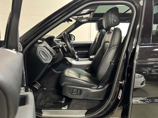 2021 Land Rover Range Rover Sport HSE Silver Edition