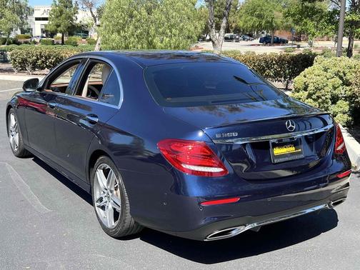 Lunar Blue Metallic 2017 Mercedes-Benz E-Class E 300