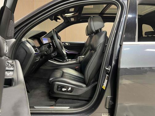 Arctic Gray Metallic 2020 BMW X5 sDrive40i