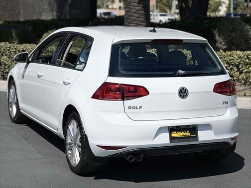 2015 Volkswagen Golf TDI S 4-Door